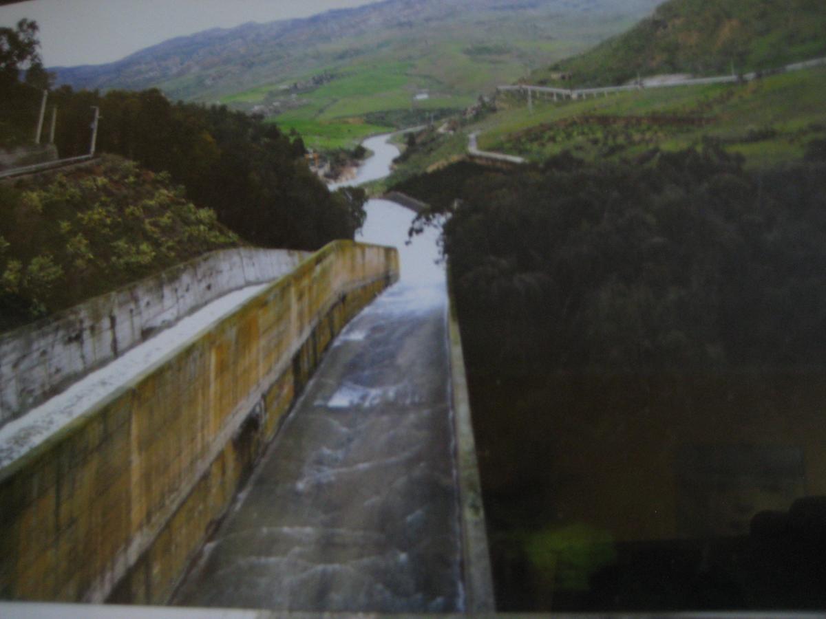 Oasi Del Lago Regalbuto Exteriér fotografie